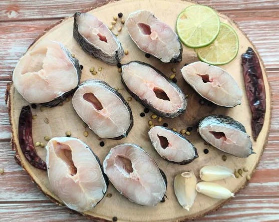 Murrel / Korameenu / விறல் மீன் / കൊരവ / కొరమీను / चन्ना