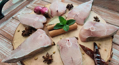 Trevally / Paarai பாறை / വട്ട / కోరా మీన్ / वट्टा मछली